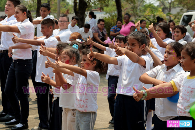 Ni&ntilde;@s del Centro Educativo Melania Morales viven jornada de amor y alegr&iacute;a